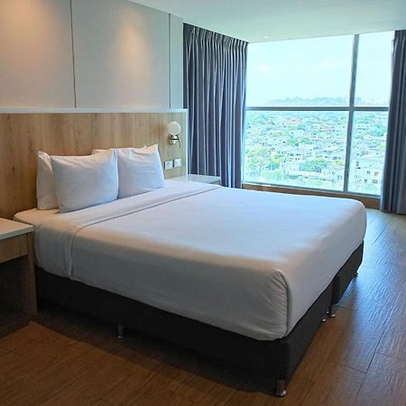 Отель Wyndham Garden Картахена Экстерьер фото