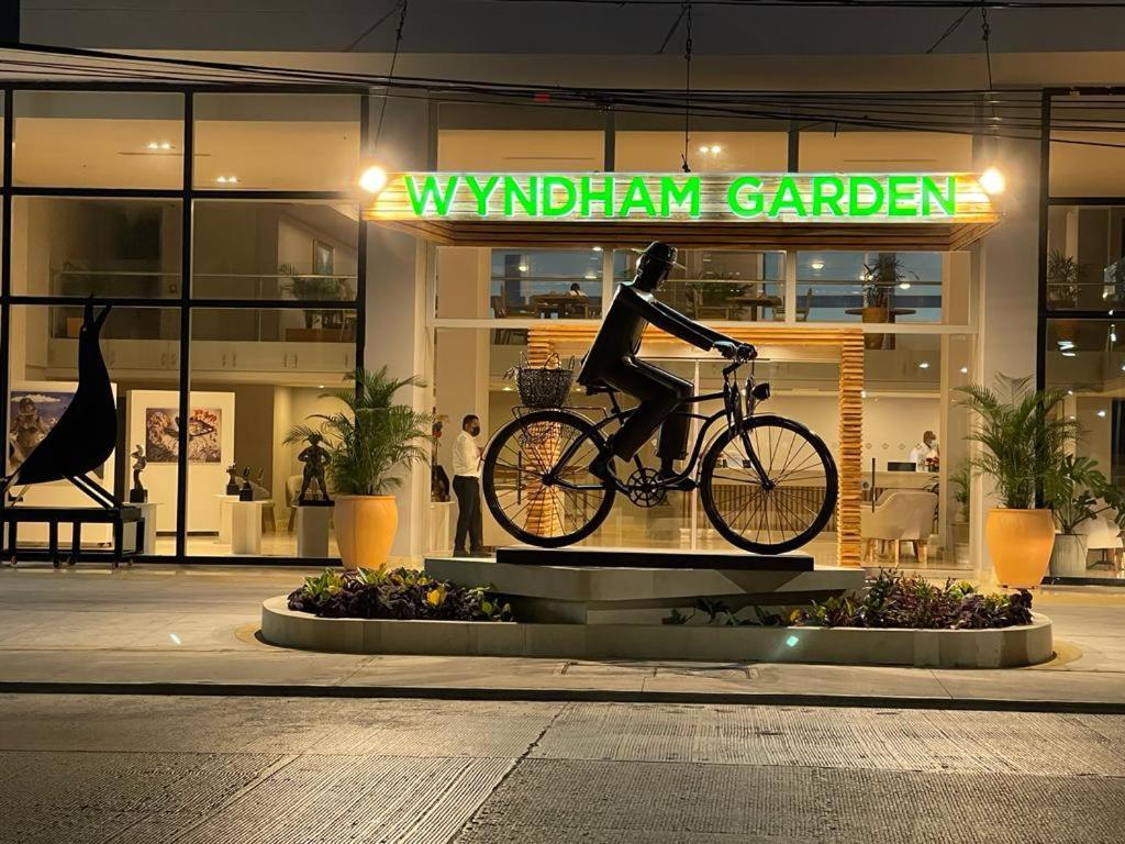 Отель Wyndham Garden Картахена Экстерьер фото