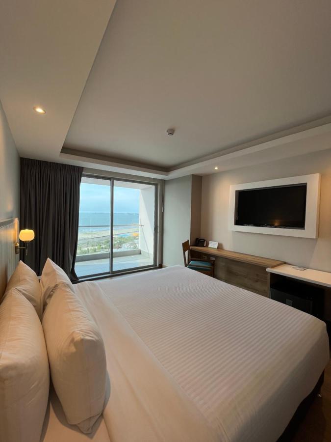 Отель Wyndham Garden Картахена Экстерьер фото