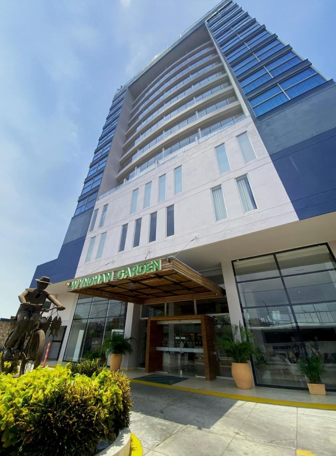 Отель Wyndham Garden Картахена Экстерьер фото